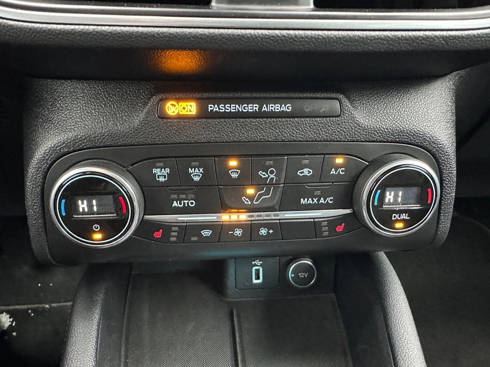 Ford Focus 1,5 EcoBlue Titanium Van 5d