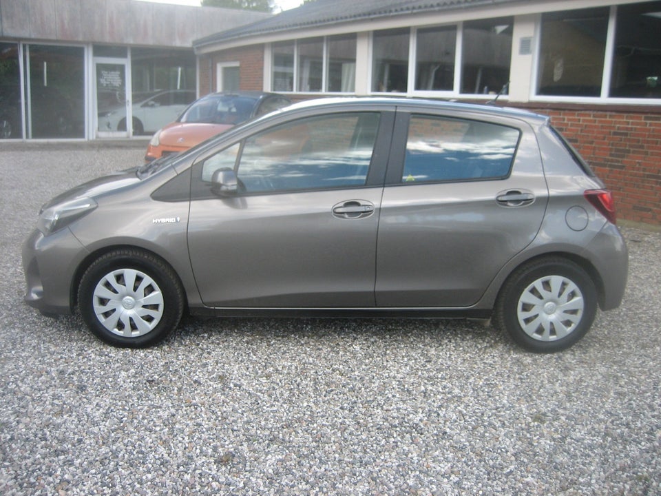 Toyota Yaris 1,5 Hybrid H2 e-CVT 5d