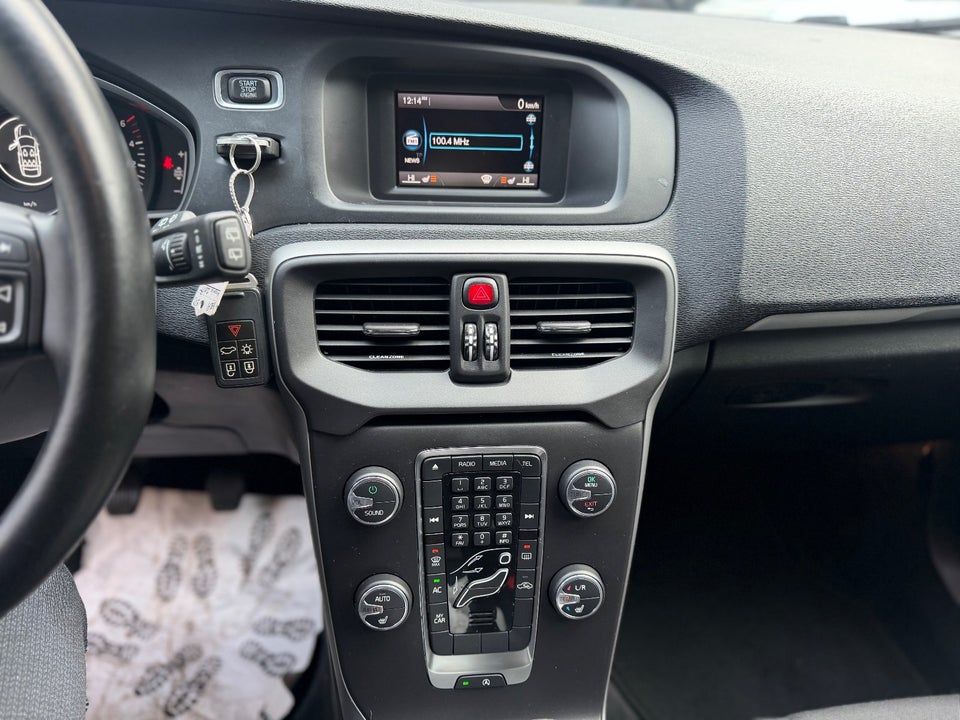 Volvo V40 2,0 D2 120 Business Advanced 5d