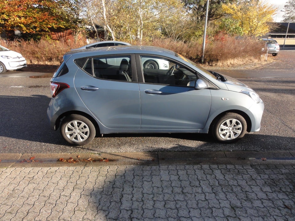 Hyundai i10 1,0 Touch 5d
