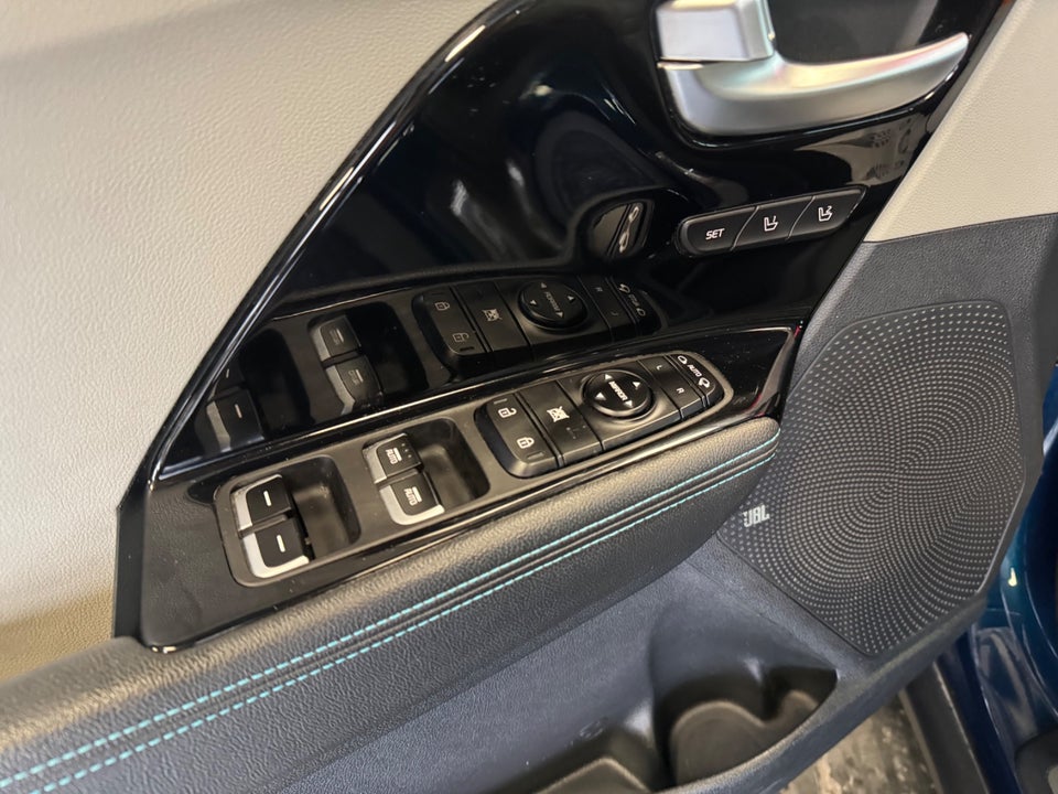 Kia Niro 1,6 PHEV Premium DCT 5d