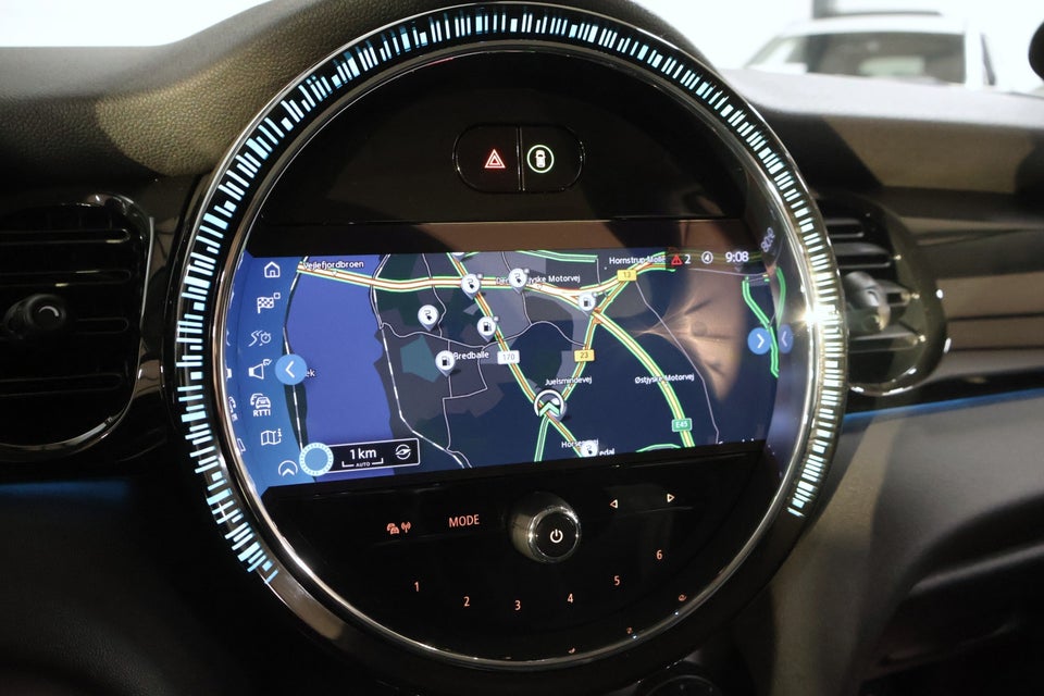 MINI Cooper SE Essential 3d