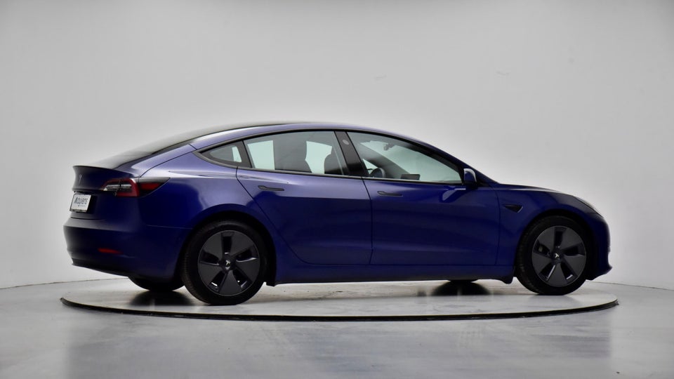 Tesla Model 3 Standard Range+ RWD 4d