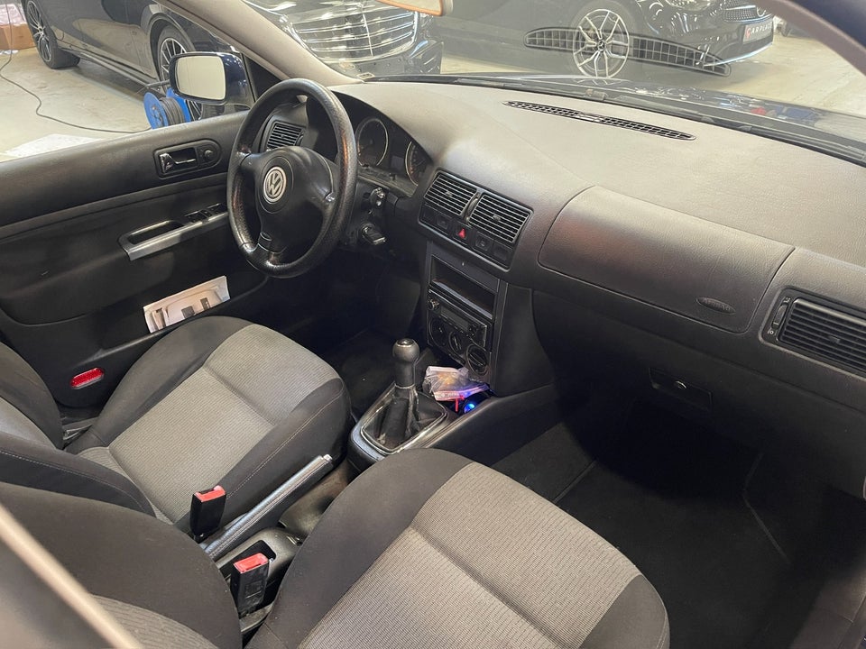 VW Golf IV 2,0 FSi Variant DK 5d