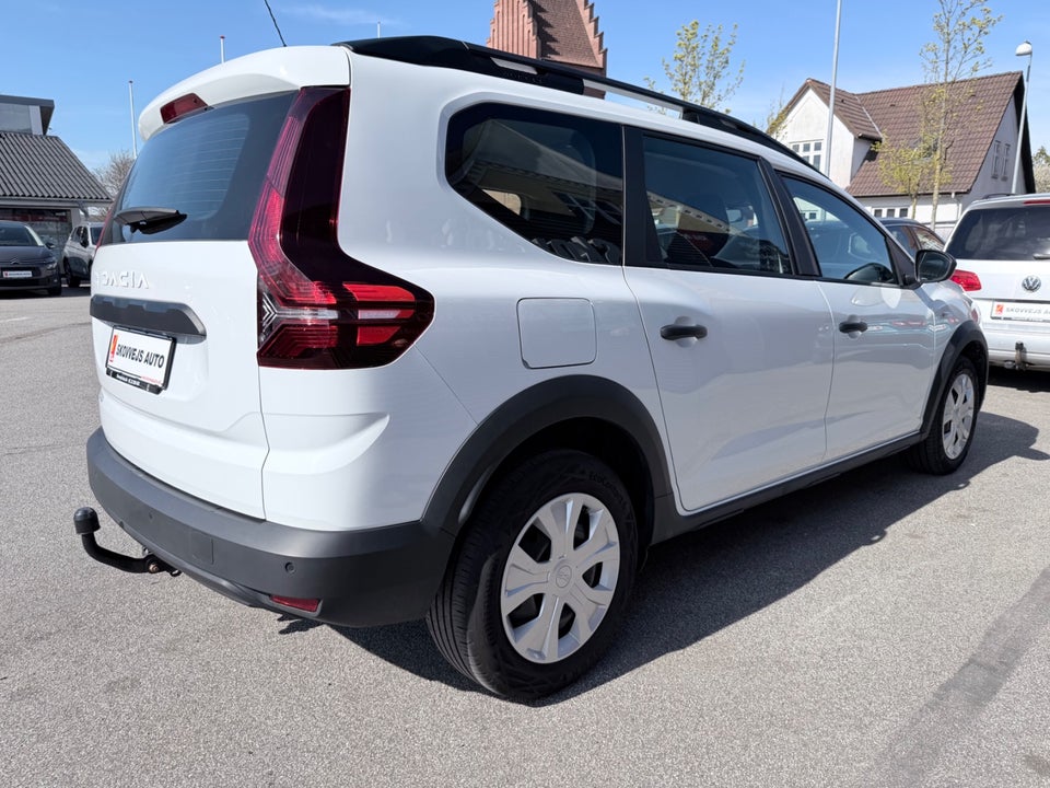 Dacia Jogger 1,0 TCe 110 Essential 7prs 5d