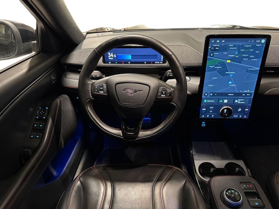 Ford Mustang Mach-E 68 Standard Range AWD 5d