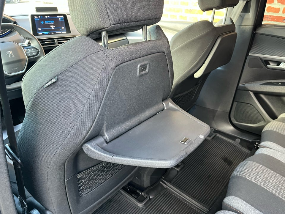 Peugeot 5008 1,5 BlueHDi 130 Active Pack EAT8 7prs 5d