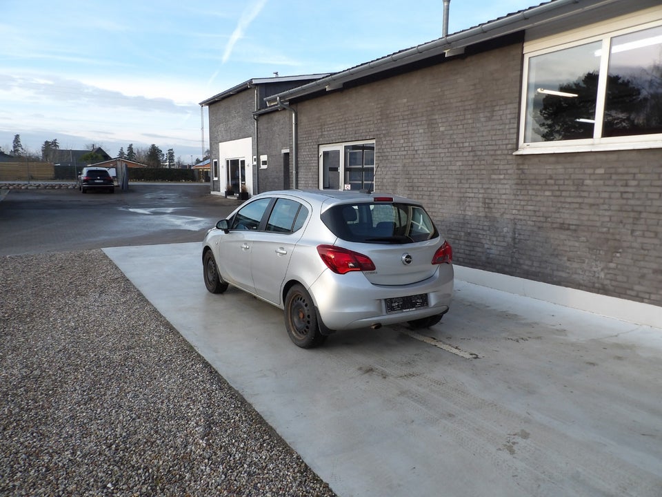 Opel Corsa 1,4 16V Sport 5d