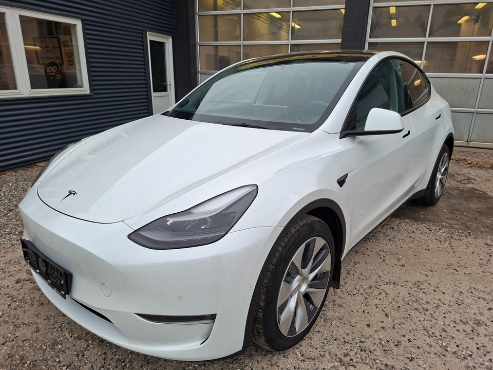 Tesla Model Y Long Range AWD 5d