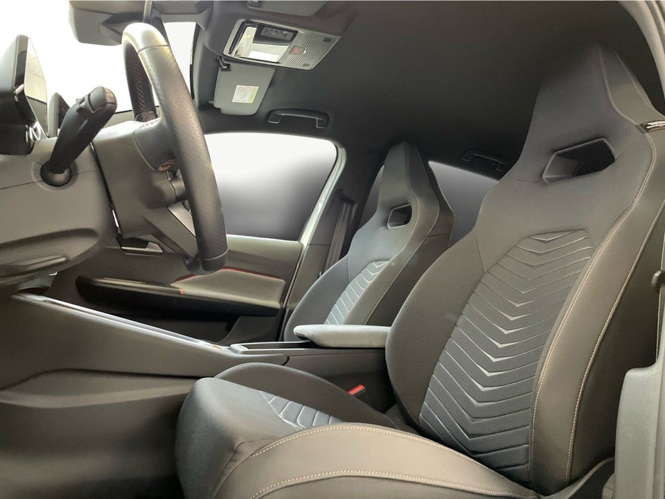 Cupra Born 59 e-Boost 5d