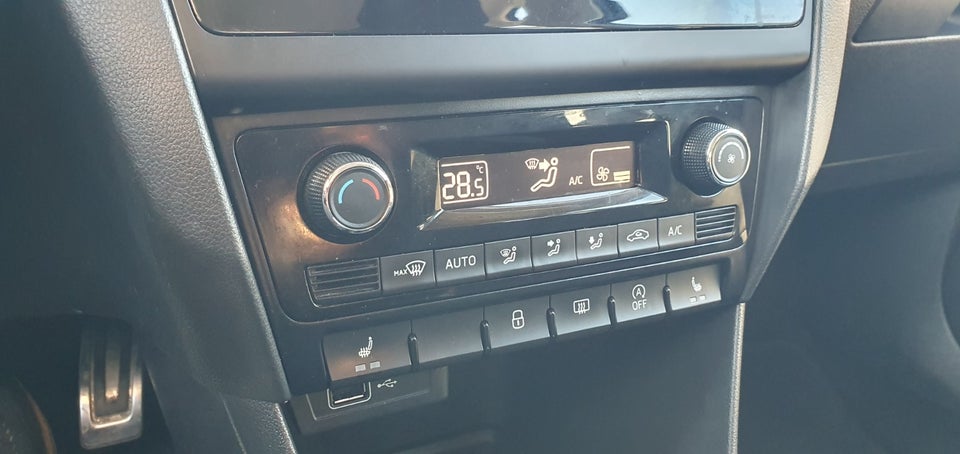 Skoda Rapid 1,0 TSi 95 Ambition Spaceback 5d