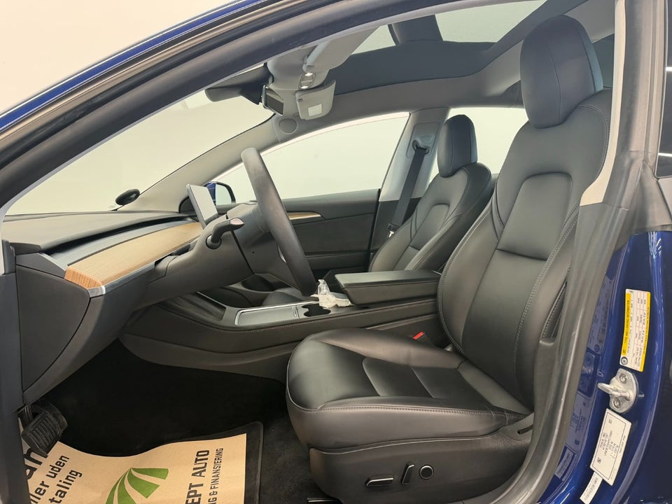 Tesla Model 3 Long Range AWD 4d