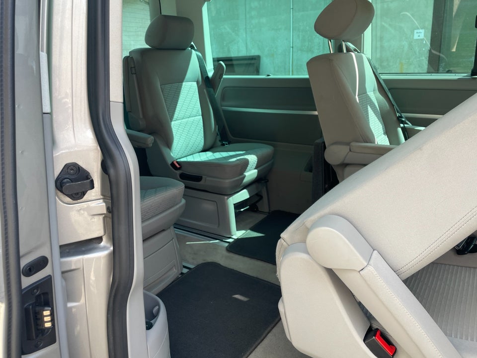 VW Multivan 2,0 TDi 114 Comfortline kort BMT 4d