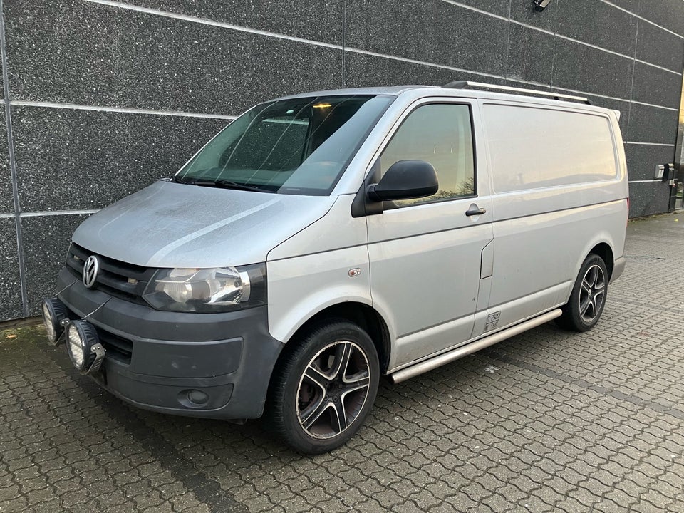 VW Transporter 2,0 TDi 140 Kassevogn DSG kort