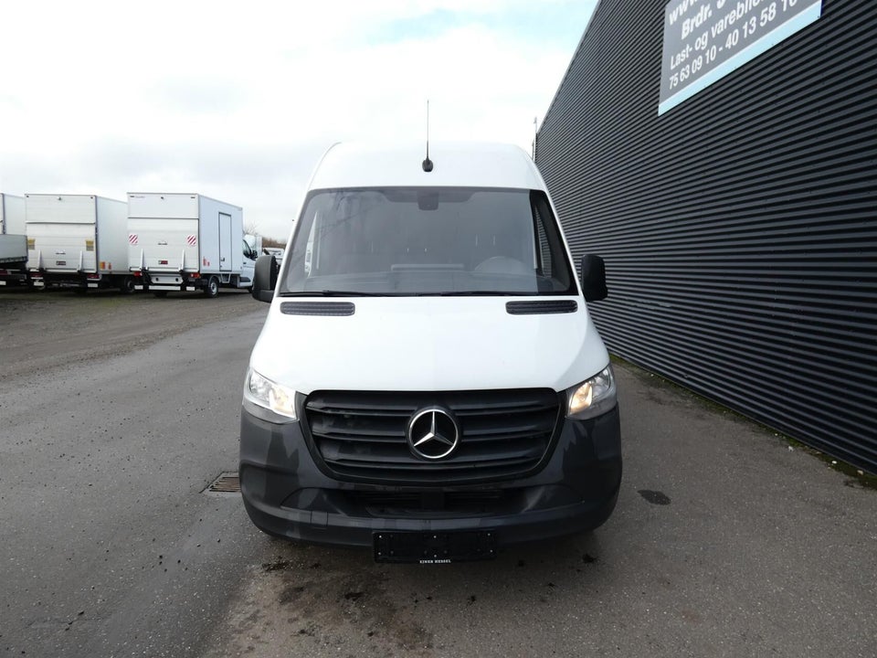 Mercedes Sprinter 319 3,0 CDi A2 Kassevogn aut. RWD