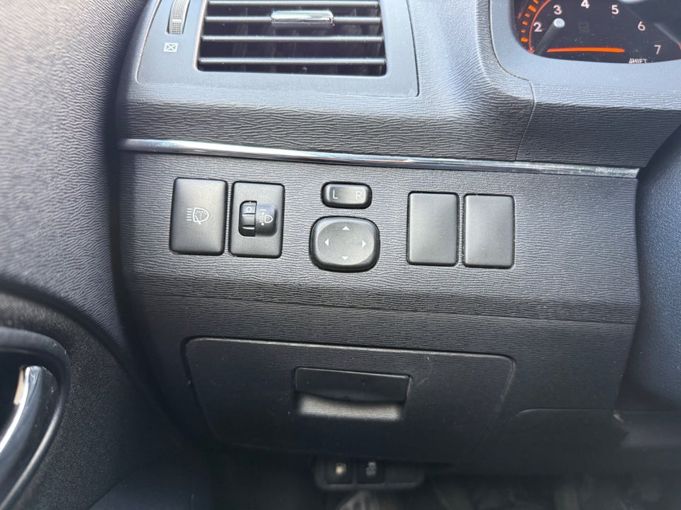 Toyota Avensis 1,8 VVT-i T2 stc. 5d