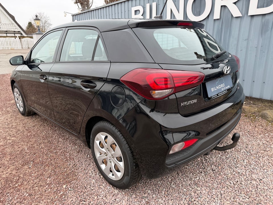 Hyundai i20 1,25 Trend 5d