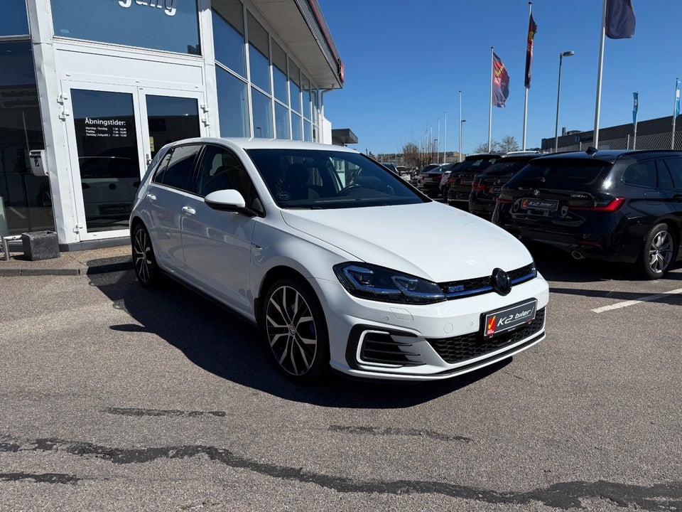 VW Golf VII 1,4 GTE DSG 5d
