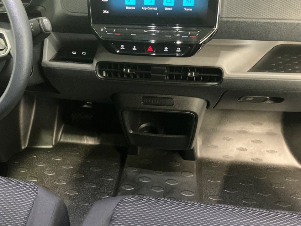 VW ID.Buzz 77 Cargo Pro