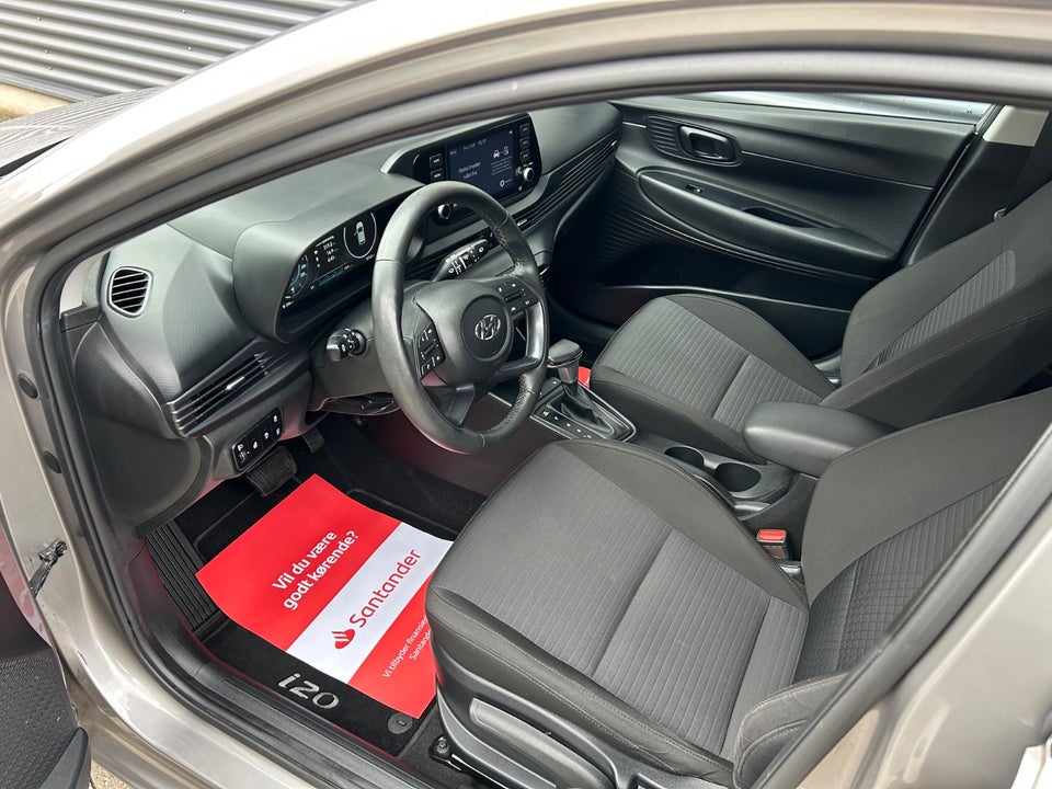 Hyundai i20 1,0 T-GDi Essential DCT 5d