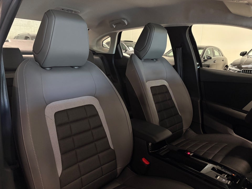 Citroën ë-C4 X 54 Plus 4d