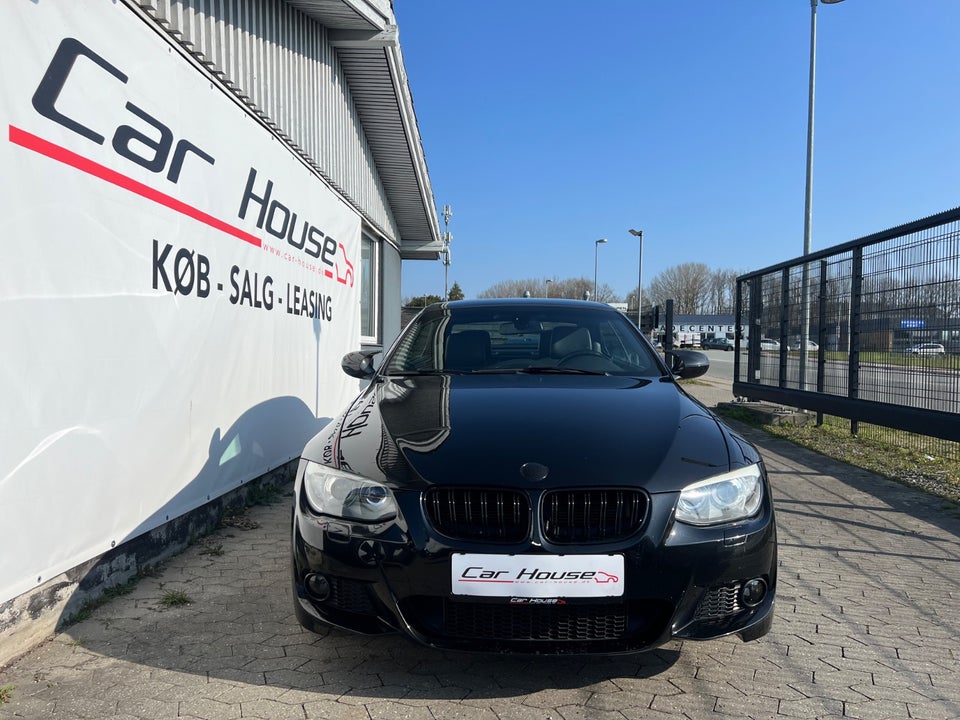 BMW 320d 2,0 Cabriolet aut. 2d