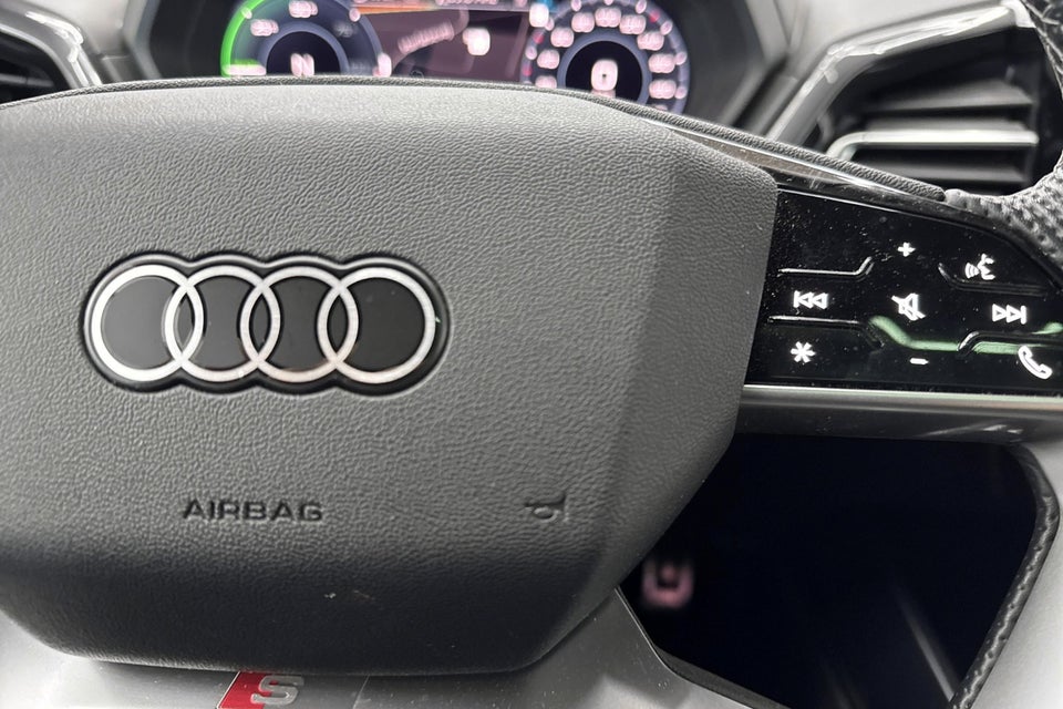 Audi Q4 e-tron 40 S-line Sportback 5d