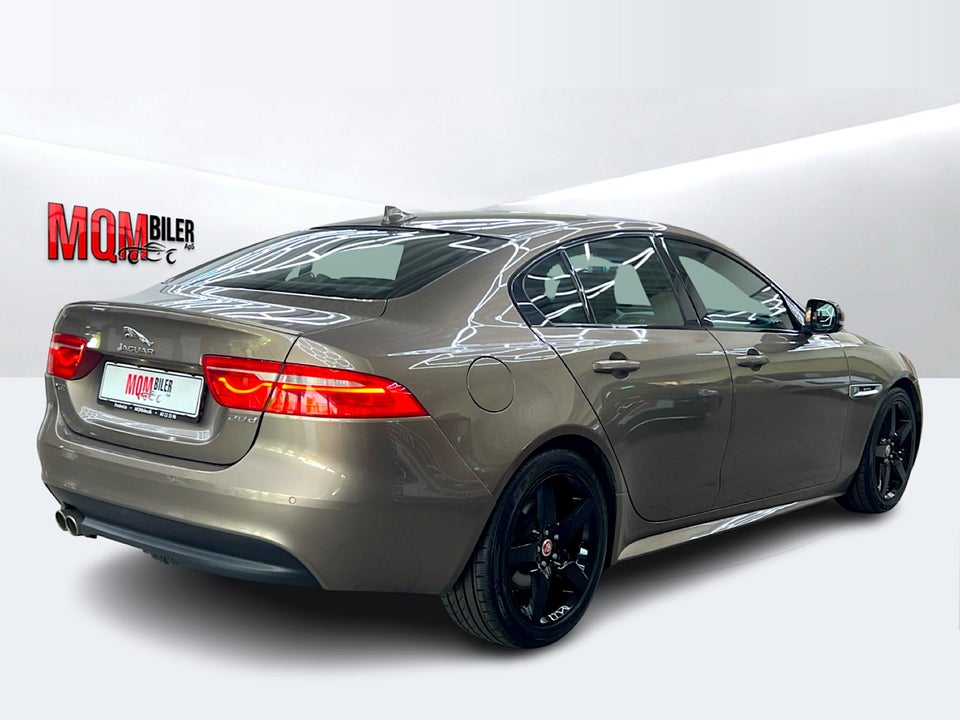 Jaguar XE 2,0 D180 R-Sport aut. 4d