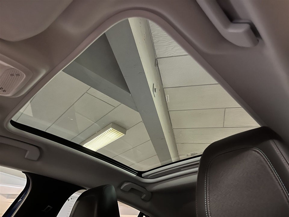 Peugeot 208 1,2 PureTech 100 Allure Sky EAT8 5d