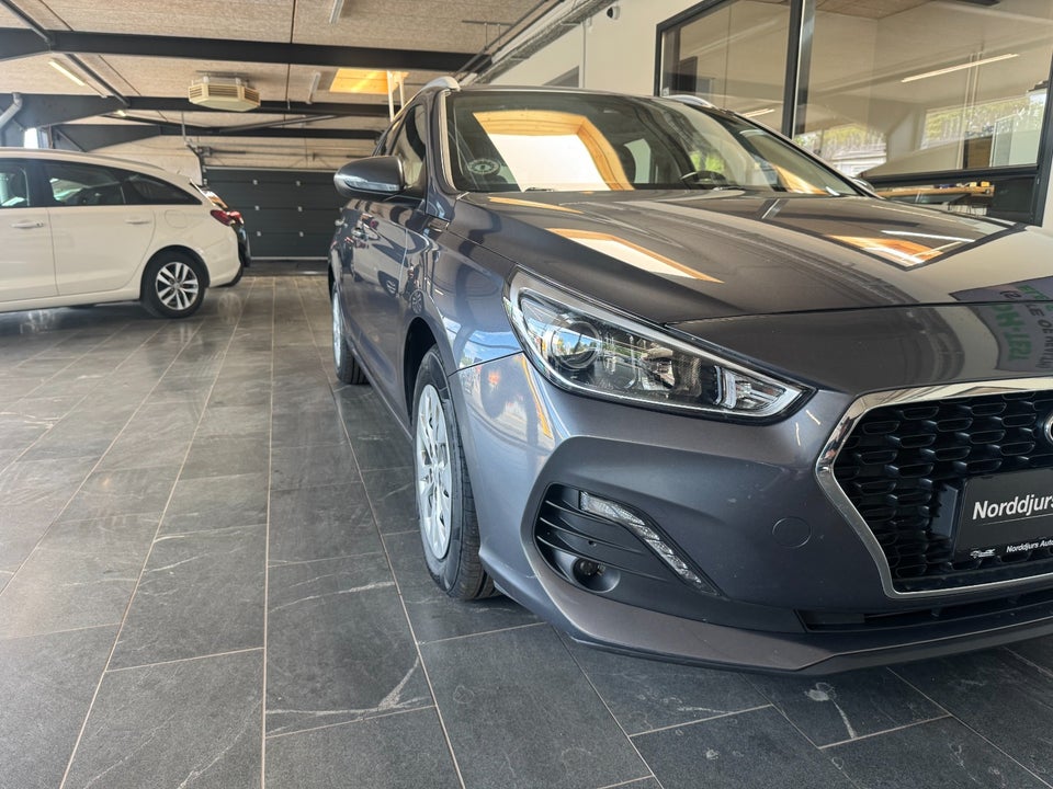 Hyundai i30 1,0 T-GDi Life stc. 5d