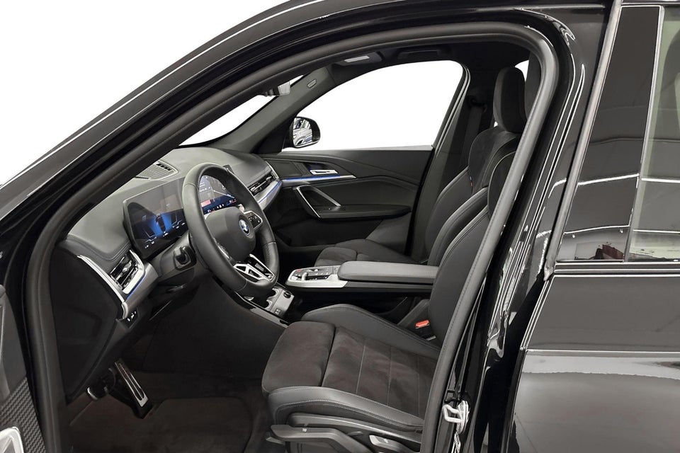 BMW iX1 eDrive20 M-Sport 5d