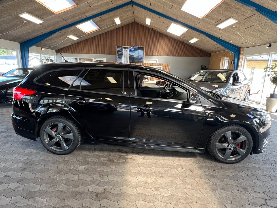 Ford Focus 1,0 SCTi 125 ST-Line stc. 5d