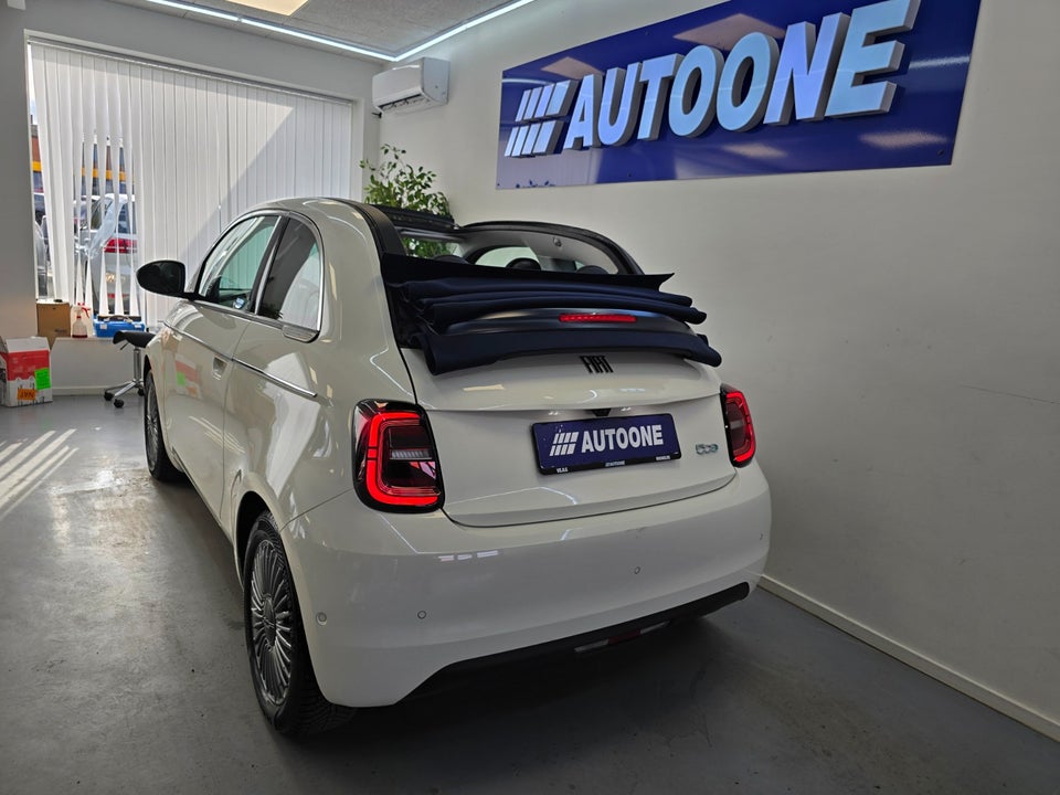 Fiat 500e 42 Icon Cabrio 2d