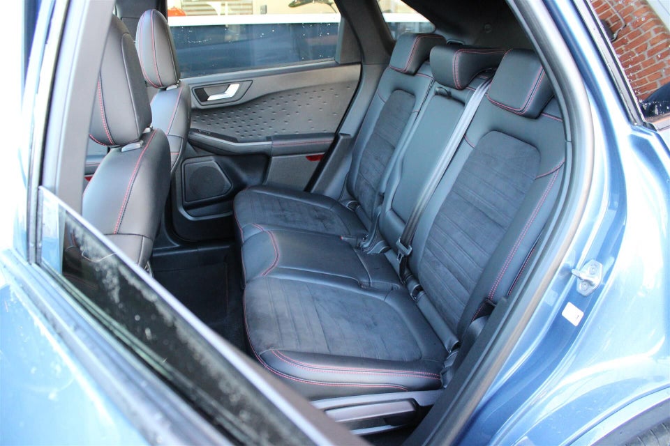 Ford Kuga 2,5 PHEV ST-Line X CVT 5d