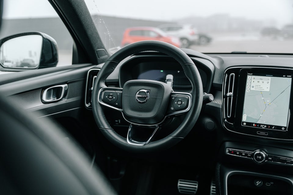 Volvo XC40 P8 ReCharge Twin R-Design 5d