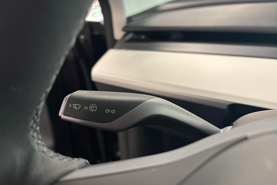 Tesla Model Y Performance AWD 5d