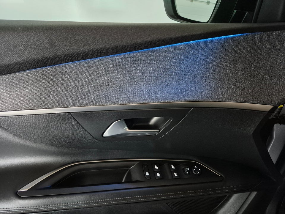 Peugeot 3008 1,2 PureTech 130 Allure 5d