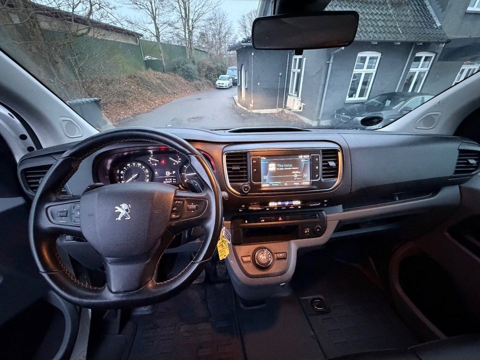 Peugeot Expert 2,0 BlueHDi 122 L2 Premium EAT8 Van