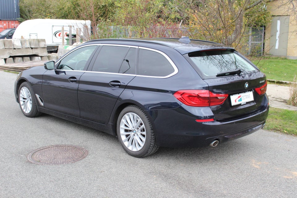 BMW 520d 2,0 Touring Connected aut. 5d