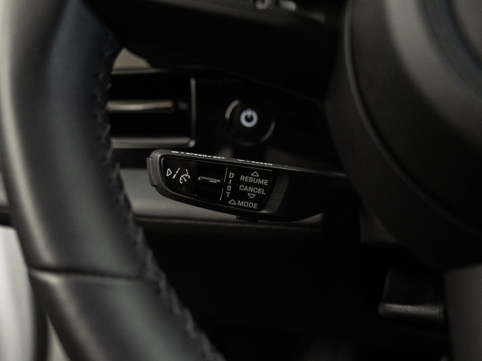 Porsche Taycan Performance+ 4d