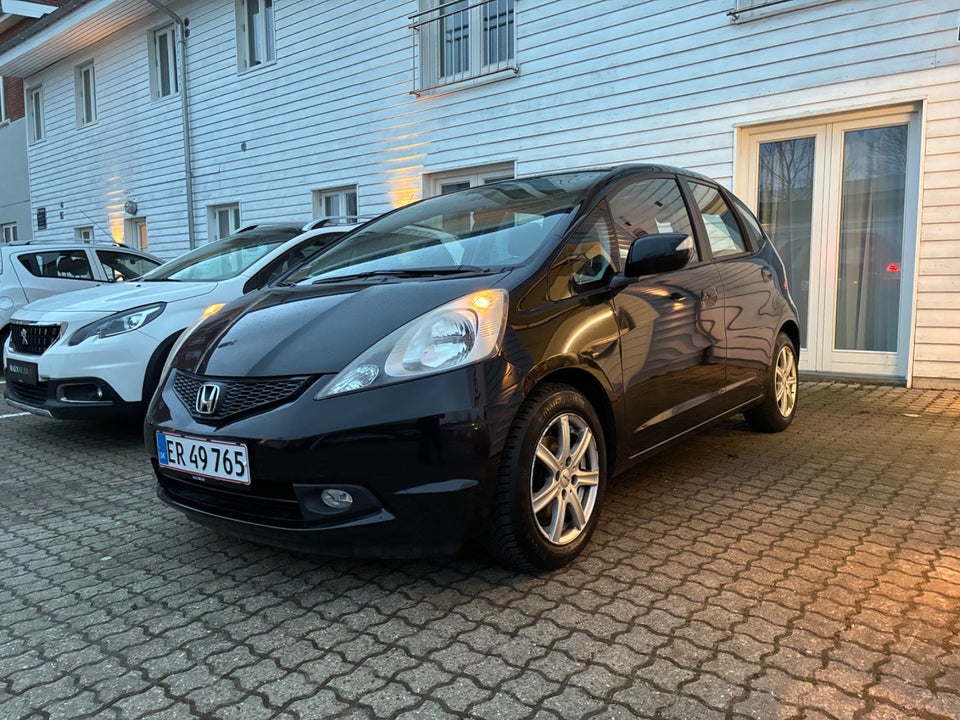 Honda Jazz 1,4 Exclusive i-Shift 5d