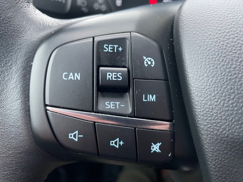 Ford Fiesta 1,0 EcoBoost mHEV Titanium 5d