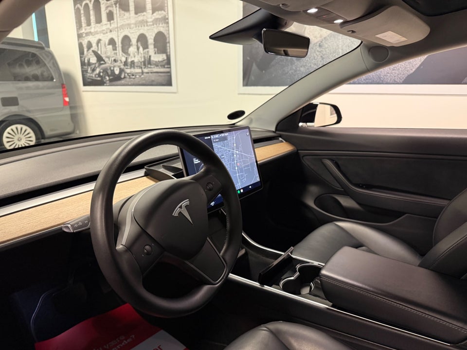 Tesla Model 3 Long Range AWD 4d