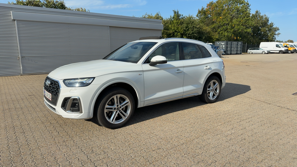 Audi Q5 50 TFSi e S-line quattro S-tr. 5d
