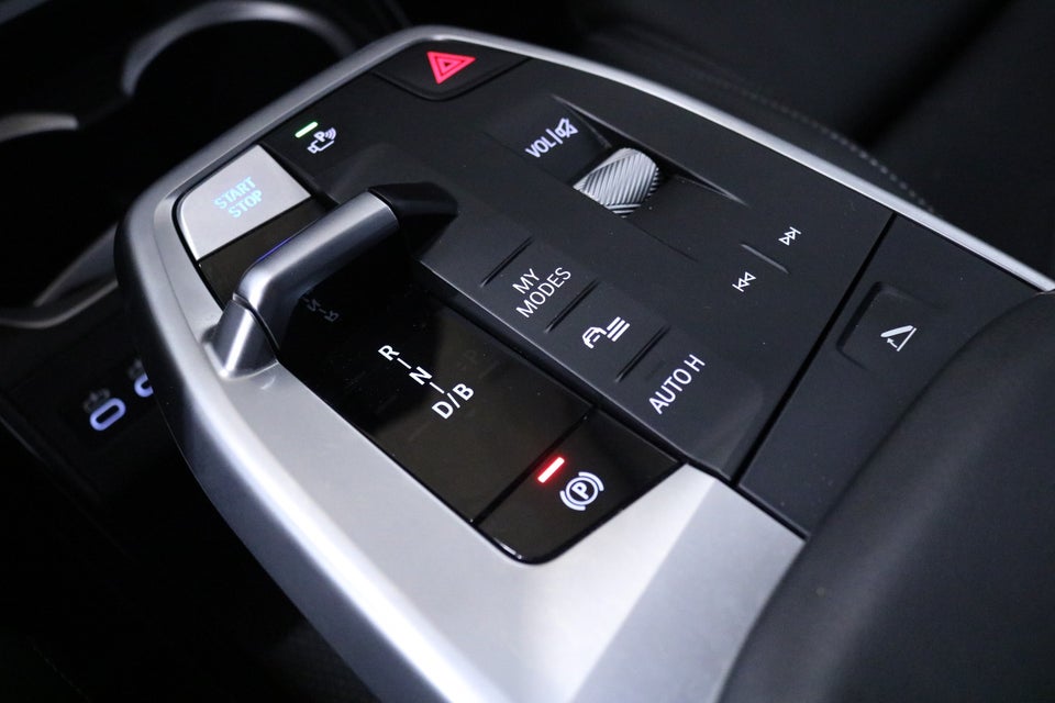 BMW iX2 eDrive20 M-Sport 5d