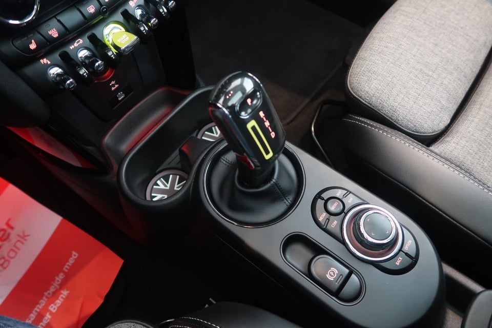 MINI Cooper SE Classic Trim 3d