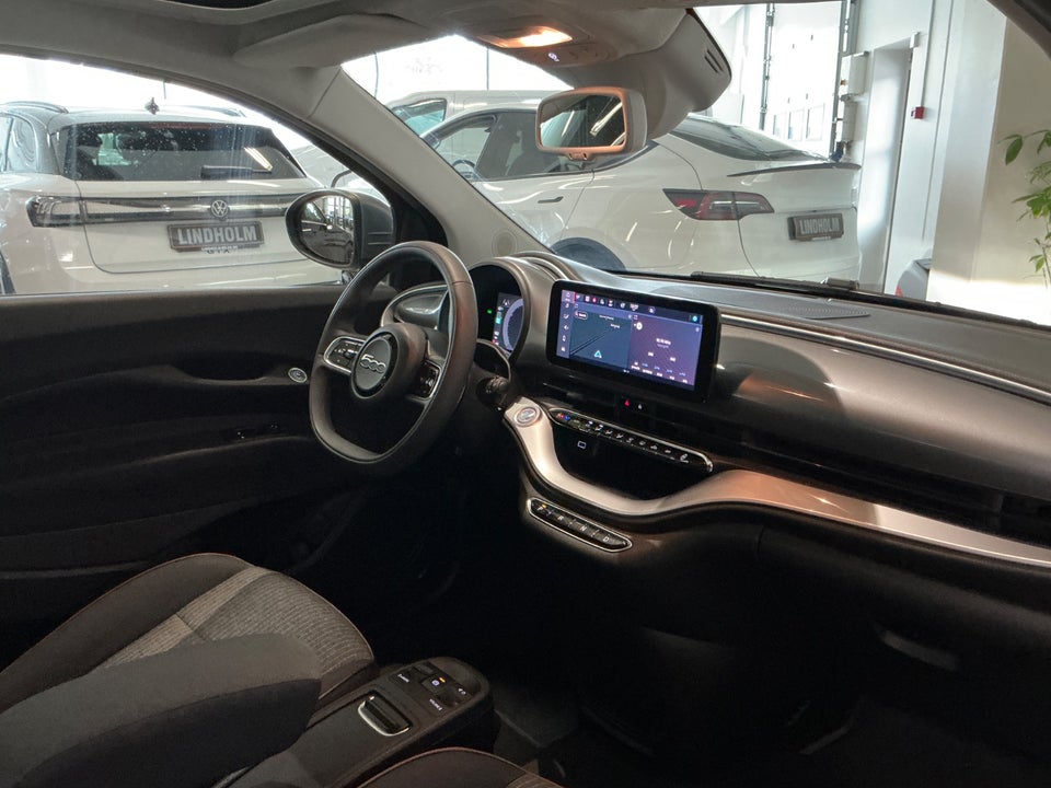 Fiat 500e 42 Icon Sky 3+1 4d