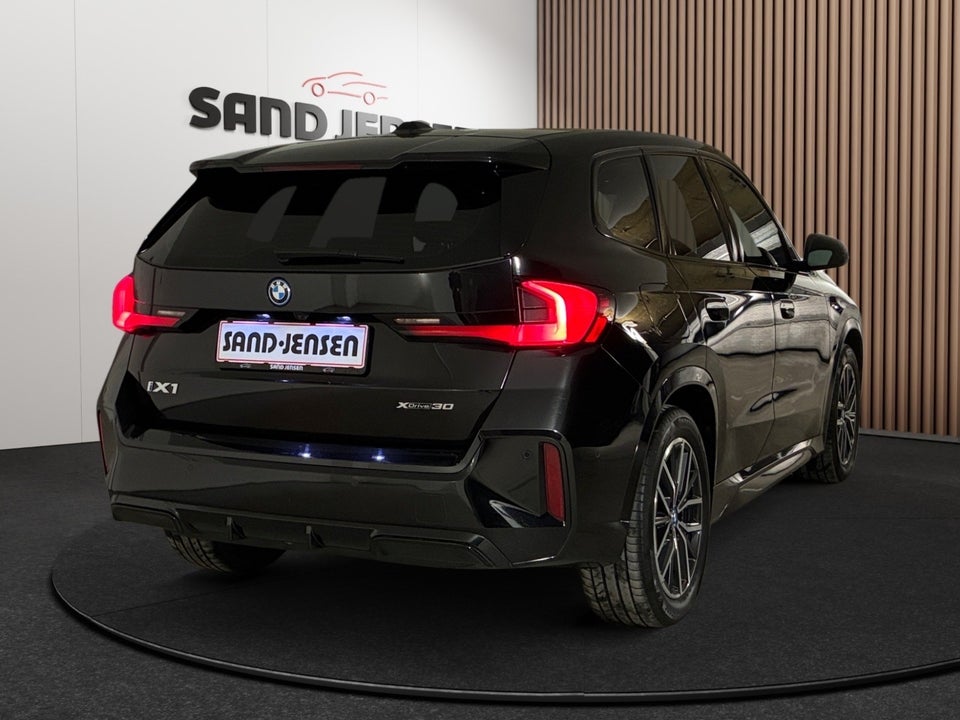 BMW iX1 xDrive30 M-Sport Premium 5d