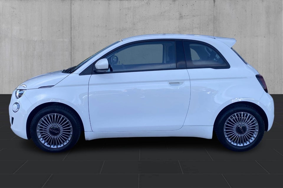 Fiat 500e 42 Icon 3d