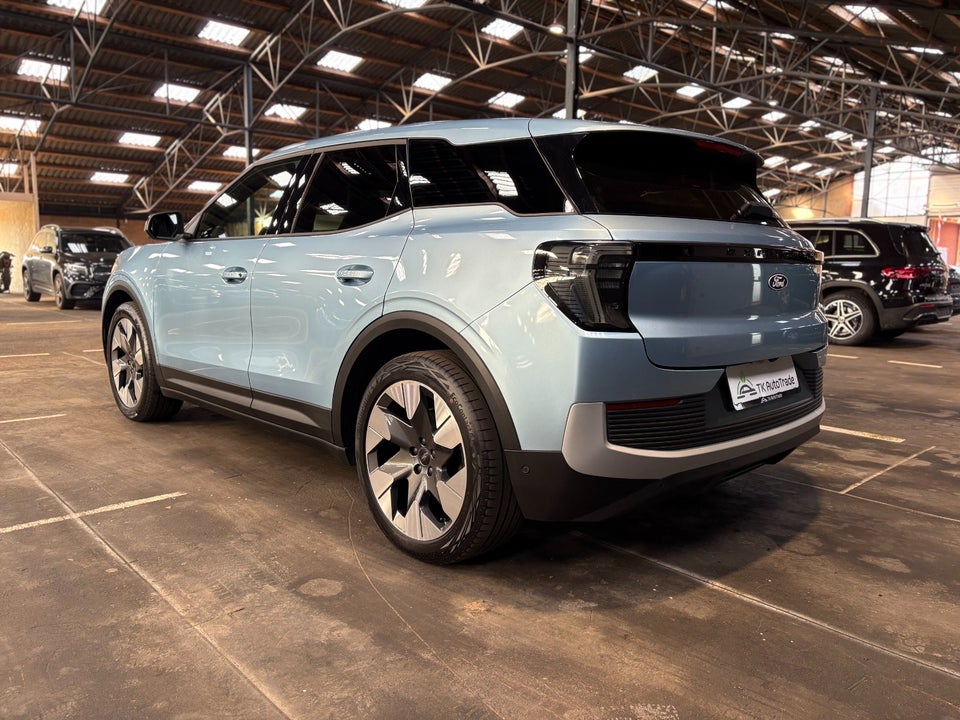 Ford Explorer 77 Premium Extended Range 5d